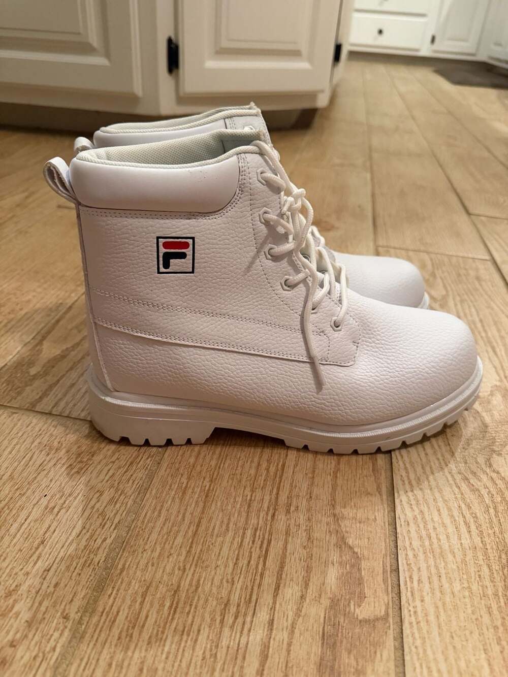 Fila Men's Edgewater 12 PB Boots in White